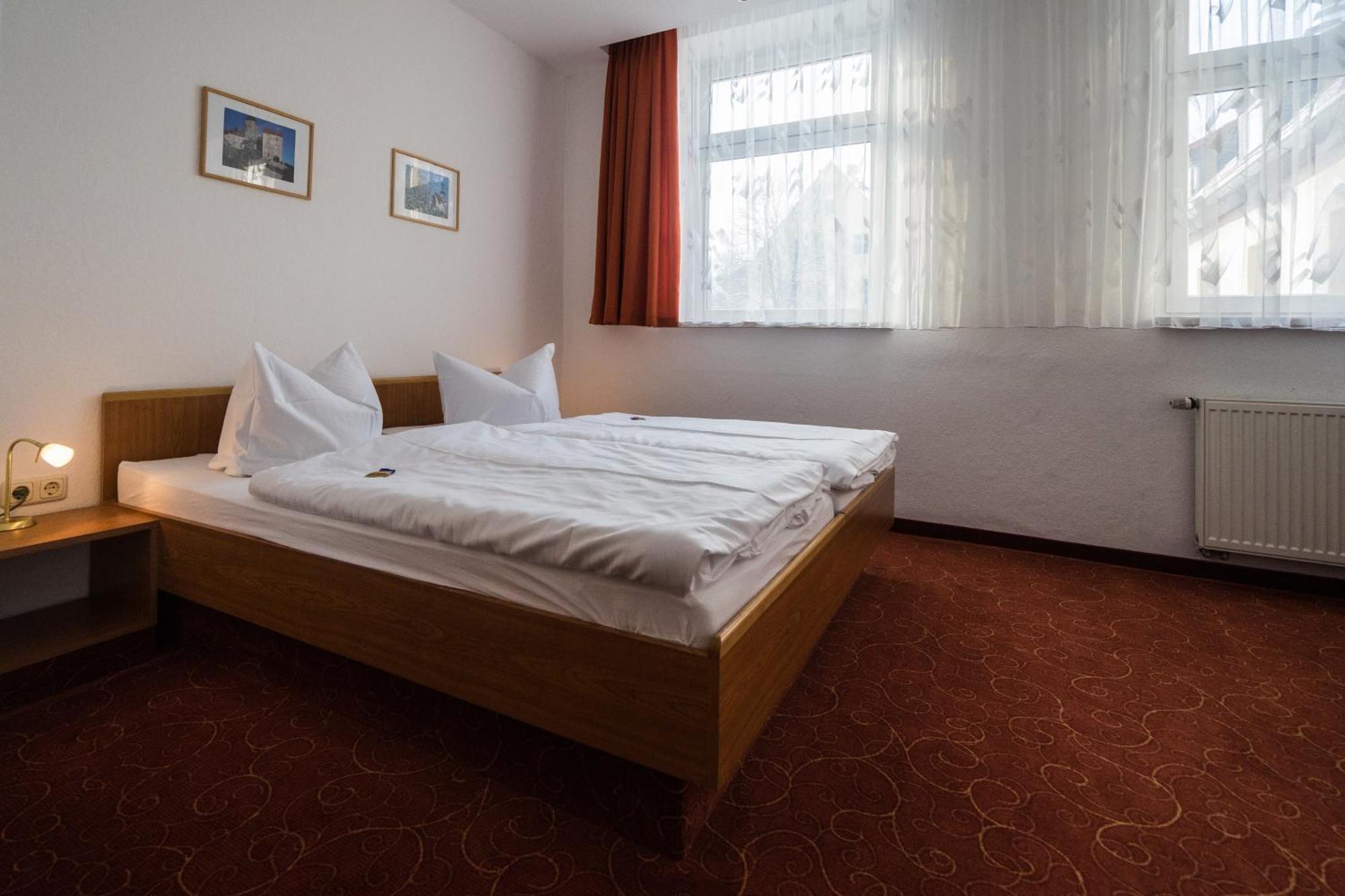 Hotel Zur Post Pirna Exterior foto